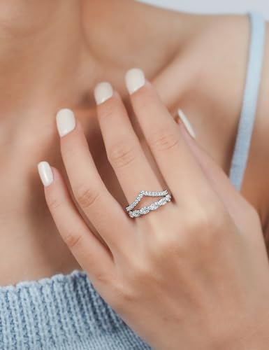 IMOLOVE Moissanite Wedding Bands for Women, Trendy 0.3 Carat Half Silver Women's Eternity Wedding Bands Fashion Moissanite Stackable Rings for Women with 18K White Gold Plated Size 4-113