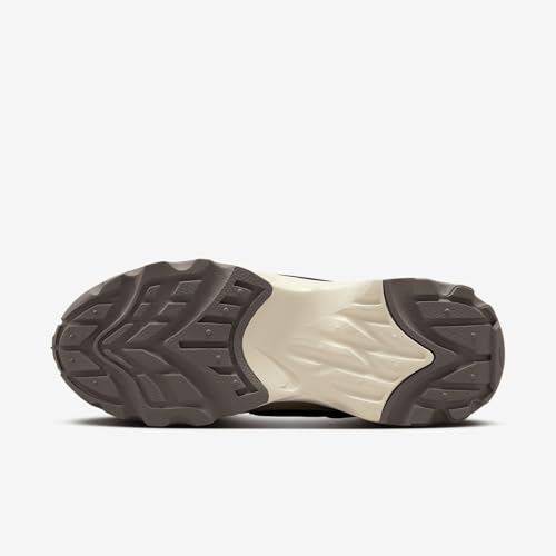 Nike TC 7900 Women's Shoes (DD9682-200, Beach/Cave Stone/Coconut Milk/Off Noir)2