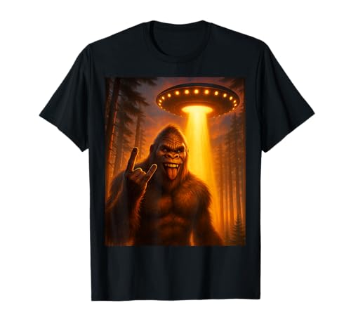 Sasquatch Bigfoot Selfie with UFO Alien Rock On Gift Graphic T-Shirt