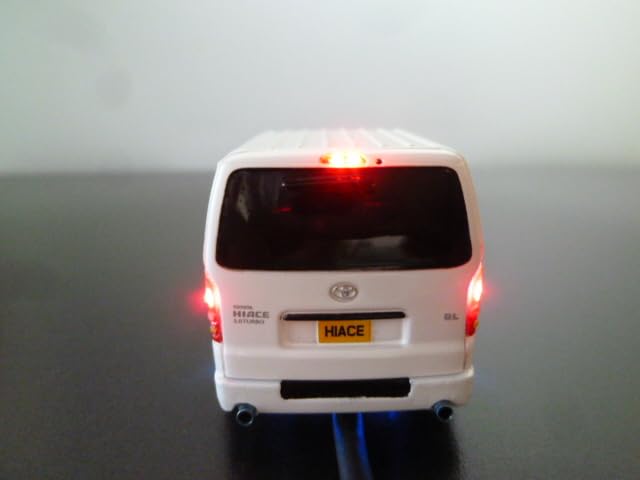 Amazon.co.jp: チョロQタイプ タイニーq ハイエースホワイト