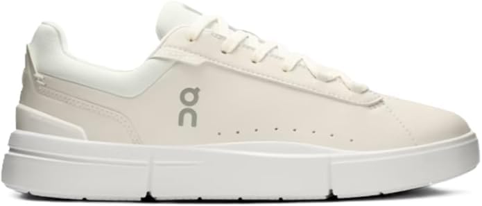 Image of On Women's The Roger Advantage Sneakers
