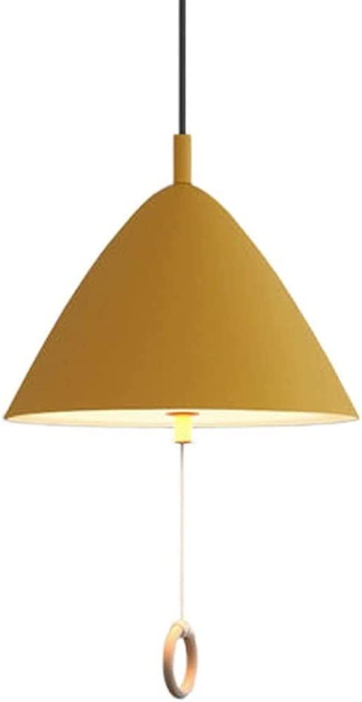 Lampe suspendue moderne jaune pour illuminer efficacement une table de salle à manger