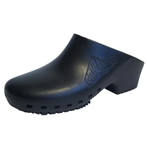 CALZURO Classic Work Clogs Without Holes – Unisex Work Clogs for Women and Men – Non Slip Shoes – Autoclavable Rubber Kitchen Shoes and Nursing Clogs