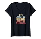 Photo Gallery donna i m austin doing austin things personalized name retro maglietta con collo a v Photo Gallery donna i m austin doing austin things personalized name retro maglietta con collo a v