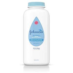 Johnson’s Baby Powder with Naturally Derived Cornstarch Aloe & Vitamin E, Hypoallergenic, 9 oz (Pack of 3)