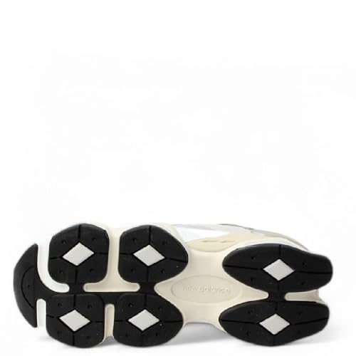 Image of New Balance Women 327 Sneaker