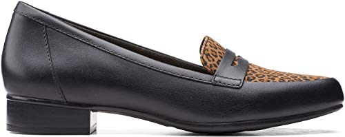 Image of Clarks Womens 26153195 Burgundy Loafer