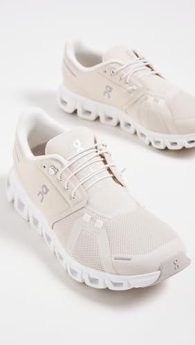 Image of On Women's Cloud 5 Sneakers