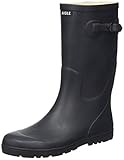 Ein spielerischer Stiefel inspiriert von den Jagdcodes, der sich an die Füße der kleinen Entdecker anpasst. Die Sohle verhindert ein Verrutschen und hinterlässt Laubabdrücke auf den feuchten Wegen für das größte Vergnügen der Kinder.