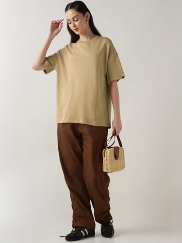 Image of Bewakoof Women's Terry Cotton Solid Oversized Fit Half Sleeve Round Neck T-Shirt | Bewakoof Heavy Duty 1.0 | Casual wear | Streetwear | Oversized Tshirt for Woman Cotton| Baggy