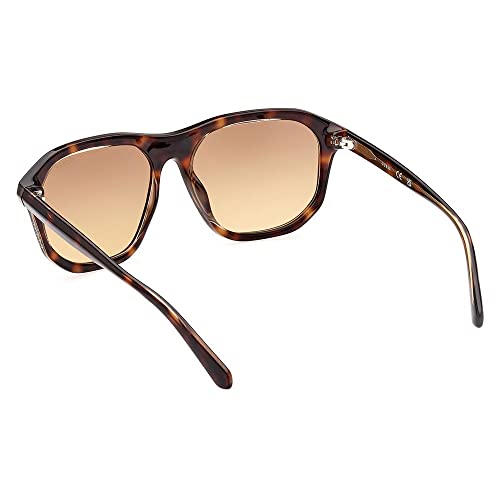 GUESS Plastic Navigator Sunglasses3