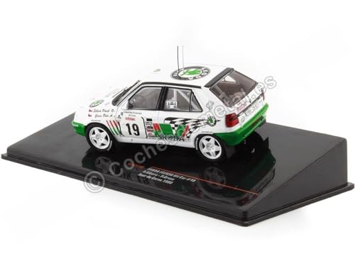ixo RAC371B Miniature Collection Car, White/Green, White / Green - Image 2