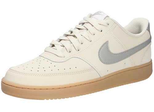 Nike Court Vision Lo V2 NBK, Sneaker Uomo, Lt Khaki/Spruce Fog/Gum Light, 43 EU
