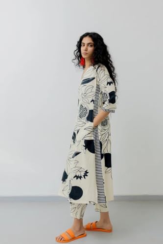 Image of LookMark Women's Floral Printed Cotton Blend 3 /4th Sleeve Knee Length V-Neck Kurta and Palazzo Set for Women AZ-LM-OG-KS2144-Parent