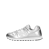 Obermaterial aus Wildleder und Mesh bietet Strapazierfähigkeit und einen klassischen, sportlichen Look