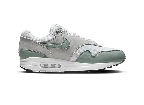 NIKE Men's Air Max 1 Sneaker2