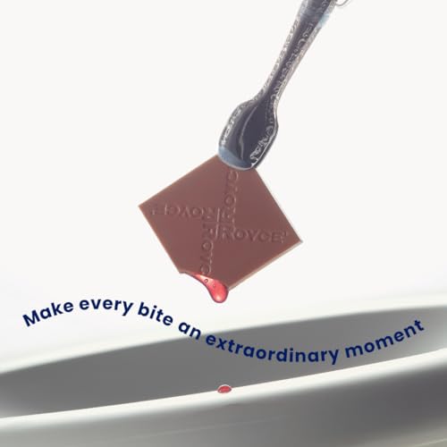 ROYCE Prafeuille Chocolat "Berry Cube"- Assortment of Strawberry Scented Milk Chocolate with a Tarty Sauce Filling | Chocolate Gift Set | Japanese Chocolate from Hokkaido (30 Pieces of Chocolate)