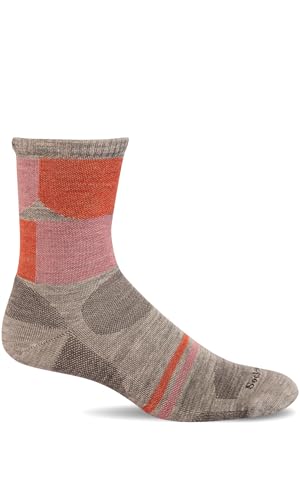 Image of Sockwell Women's Bold Blossom Moderate Compression Crew Sock