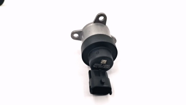 Amazon.com: Fuel Pump Pressure Regulator Valve 0928400774