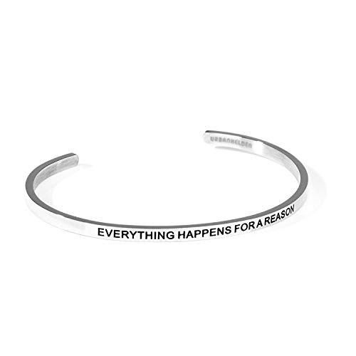 Preisvergleich Produktbild URBANHELDEN - Armreif mit Gravur - Damen Schmuck Inspiration Motivation - Verstellbar, Edelstahl - Armband mit Spruch"Everything happens for a reason" - Silber