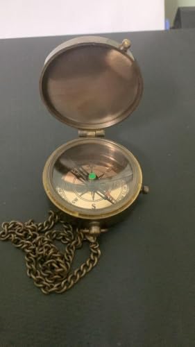 Brújula de bolsillo vintage de latón con cadena antigua – brújula náutica artesanal para senderismo, camping, trekking, viaje, aventura al aire libre y regalo (Estilo-5) miniatura 2