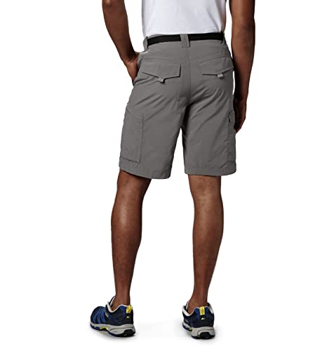 Image of Columbia Men's Regular Fit Shorts (AM4723 Cypress Heather Camo Print 40)