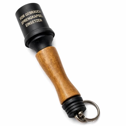 Porte-clés en forme de grenade allemande artisanale (bâton en bois)