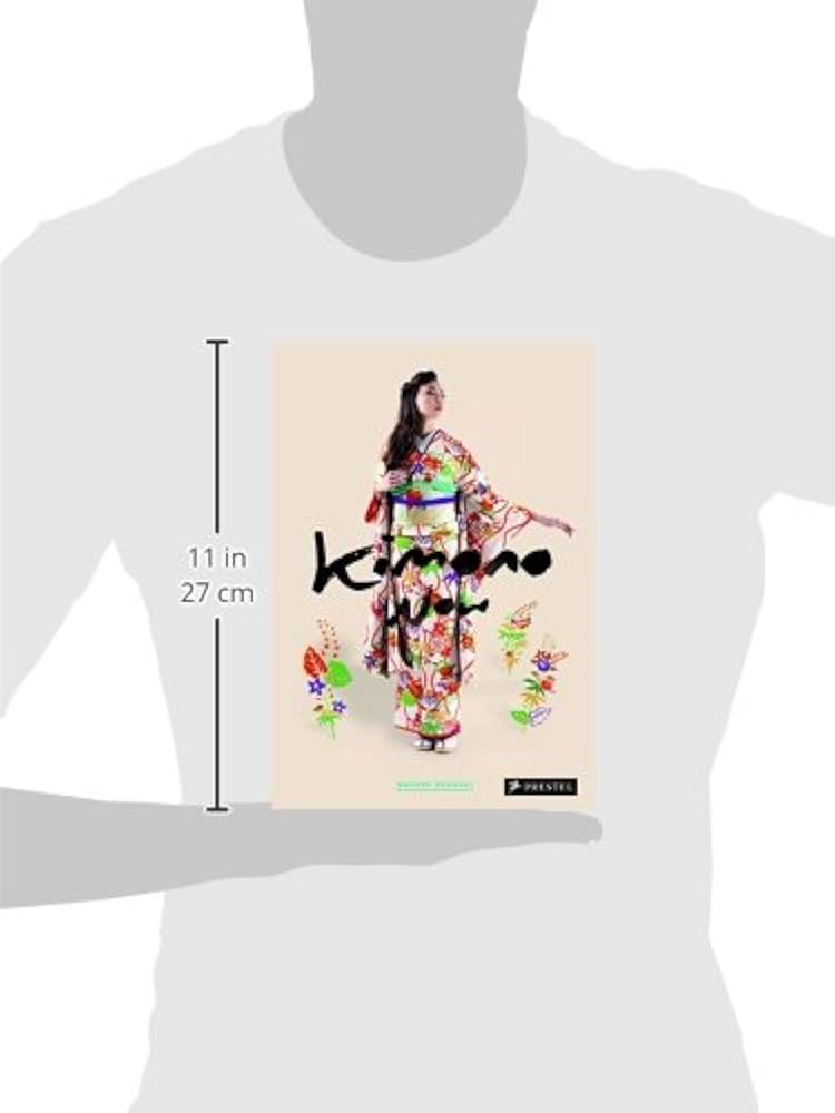 Kimono Now: Okazaki, Manami: 9783791349497: Amazon.com: Books