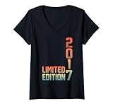 Photo Gallery donna 8th birthday gifts men women 8 years old vintage 2017 maglietta con collo a v Photo Gallery donna 8th birthday gifts men women 8 years old vintage 2017 maglietta con collo a v