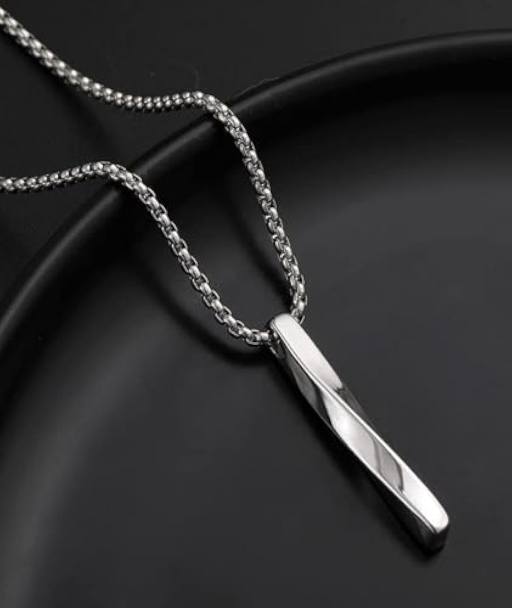 2pcs Stylish Pendant Necklace Set for Men