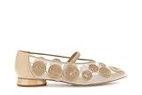 DETTAGLI: Calzatura leggera, originale e perfetta per outfit estivi chic.