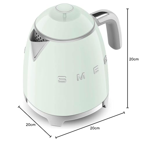 Smeg, Petite Bouilloire Électrique KLF05PGEU 0,8 L, Filtre Inox, Arrêt Automatique de Sécurité, Indicateur Niveau d'Eau, Base Antidérapante et Range Cordon Intégré, Puissance 1400W, Vert Pastel