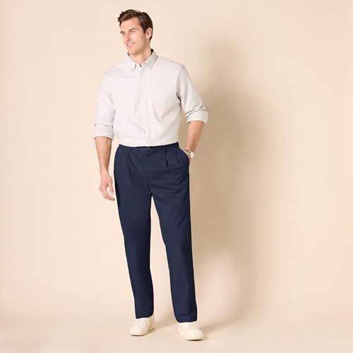 Amazon Essentials Men's Classic-Fit Wrinkle-Resistant Pleated Chino Pant, Navy, 29W x 32L - image 7