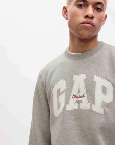 Image of Gap Men Embroidered Standard Fit Crew Full Sleeve Sweatshirt