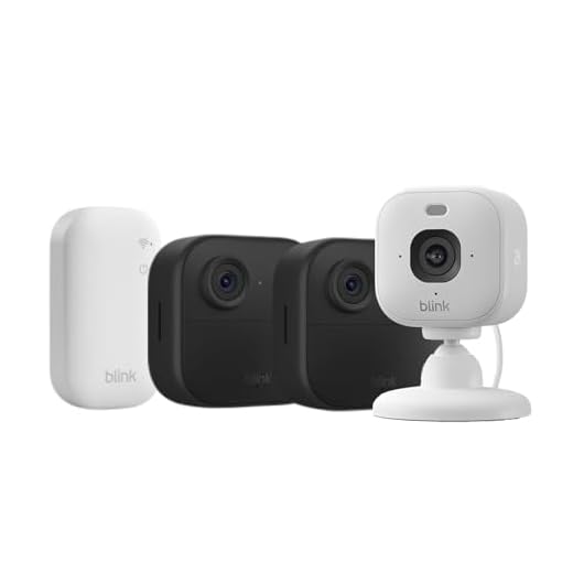 Caméra Blink Outdoor 4 + Caméra Mini 2K+ Blink Blanc (nouvelle génération) : caméra de surveillance connectée HD sans fil, 2 ans d'autonomie - système 2 caméra avec Sync Module Core