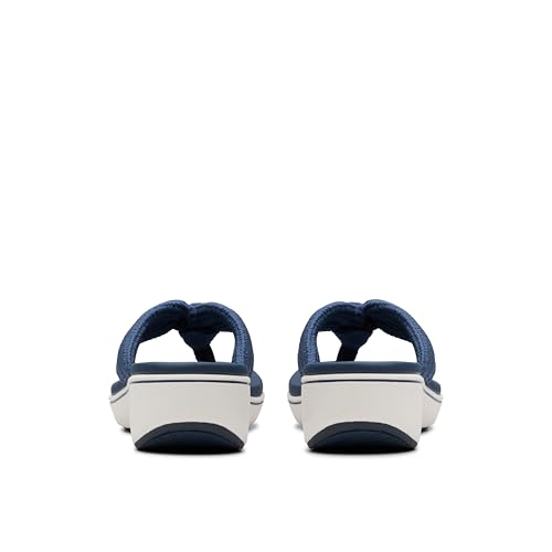 Image of Clarks Women's BreezeRae Erin Cloudsteppers Flat Sandal
