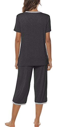 JINSHI Women's Pajamas Set Short Sleeve Top and Capri Pants Lightweight Sleepwear Comfy Pjs Lounge Set with Pockets4