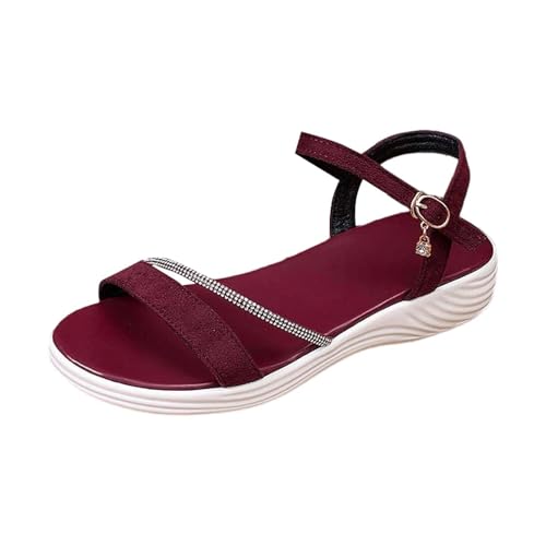 Basket blanche et sandale femme pour une mode estivale confortable