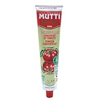 Découvrez le double concentré de tomates Mutti, l'ingrédient secret qui va transformer vos plats en véritables chefs-d'œuvre culinaires ! Avec sa texture veloutée et son goût riche, il apporte une touche de soleil et de fraîcheur à vos sauces, soupes...