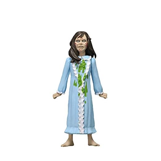 Toony Terrors Figura Articulada Regan Niña Exorcista 15Cm