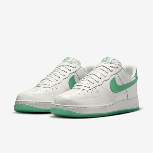 Image of Nike Team Hustle D 11 (HF4864-094, Platinum Tint /Stadium Green) Size 7.5