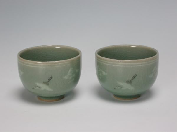 Amazon.co.jp: 人間文化財 柳海剛 高麗青磁象嵌雲鶴文煎茶組湯呑