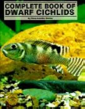 趣味・スポーツ・実用 COMPLETE BOOK OF DWARF CICHLIDS 316TV9CD1WL._UF350,350_QL50_.jpg
