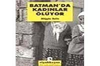 Batman'da kadinlar o¨lu¨yor (Siyahbeyaz dizisi) (Turkish Edition) 9753423144 Book Cover