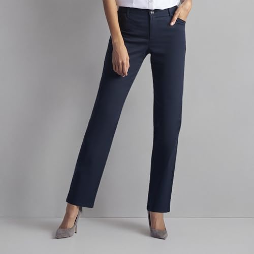 LEE Women's Relaxed Fit Straight-Leg Jean2