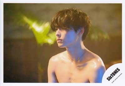 Amazon.co.jp: Six TONES 公式 生 写真（松村北斗）ST00423 : おもちゃ