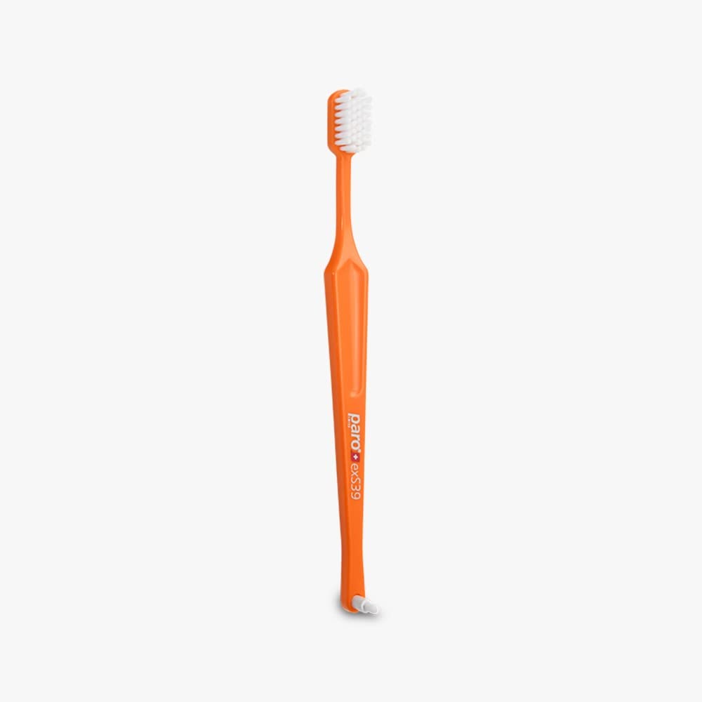 Paro exS39 Cepillo de dientes extra sensible con cepillo interespacial F | Características duales | cerdas ultra suaves | Unisex | (paquete de 6)