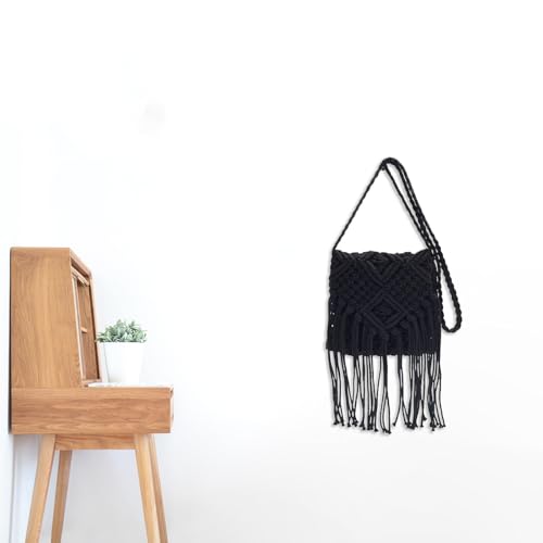 Women's Crochet Tassel Crossbody Bag Bohemian Handwoven Straw Shoulder Bag for Beach3