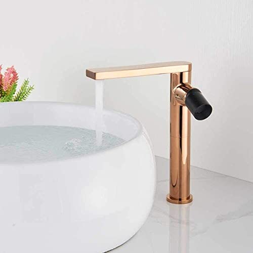 Robinet de cuisine or rose mitigeur eau froide chaude pour un plan de travail design