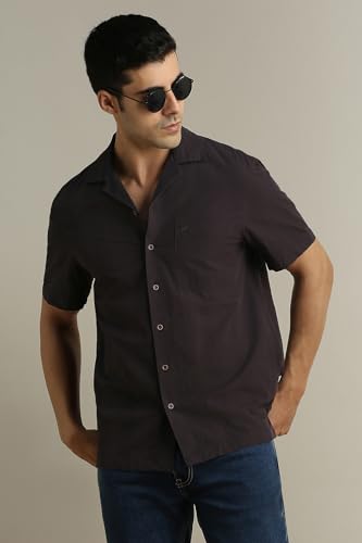 Image of Peter England Men's Casual Half Sleeve Resort Collar Shirt in 100% Cotton Seersucker with Striped Design